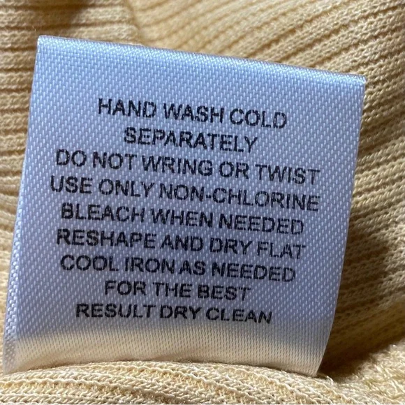 Pink Rose Womans V-Neck Long Sleeve Side‎ Slit Top  Size Large Sunnyside - Picture 9 of 10